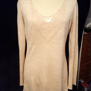Banana Republic Light knit top MOP Shell Size M